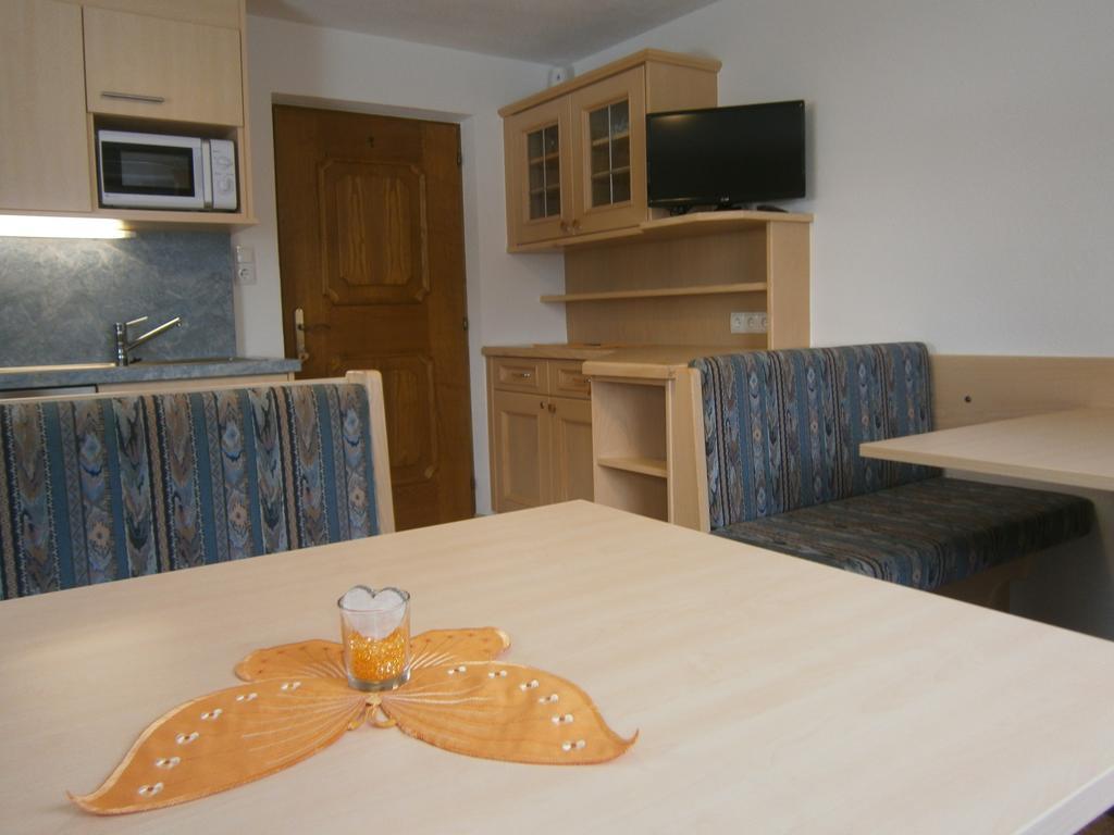 Haus Wiesenheim Fw Oetztal Längenfeld Habitación foto